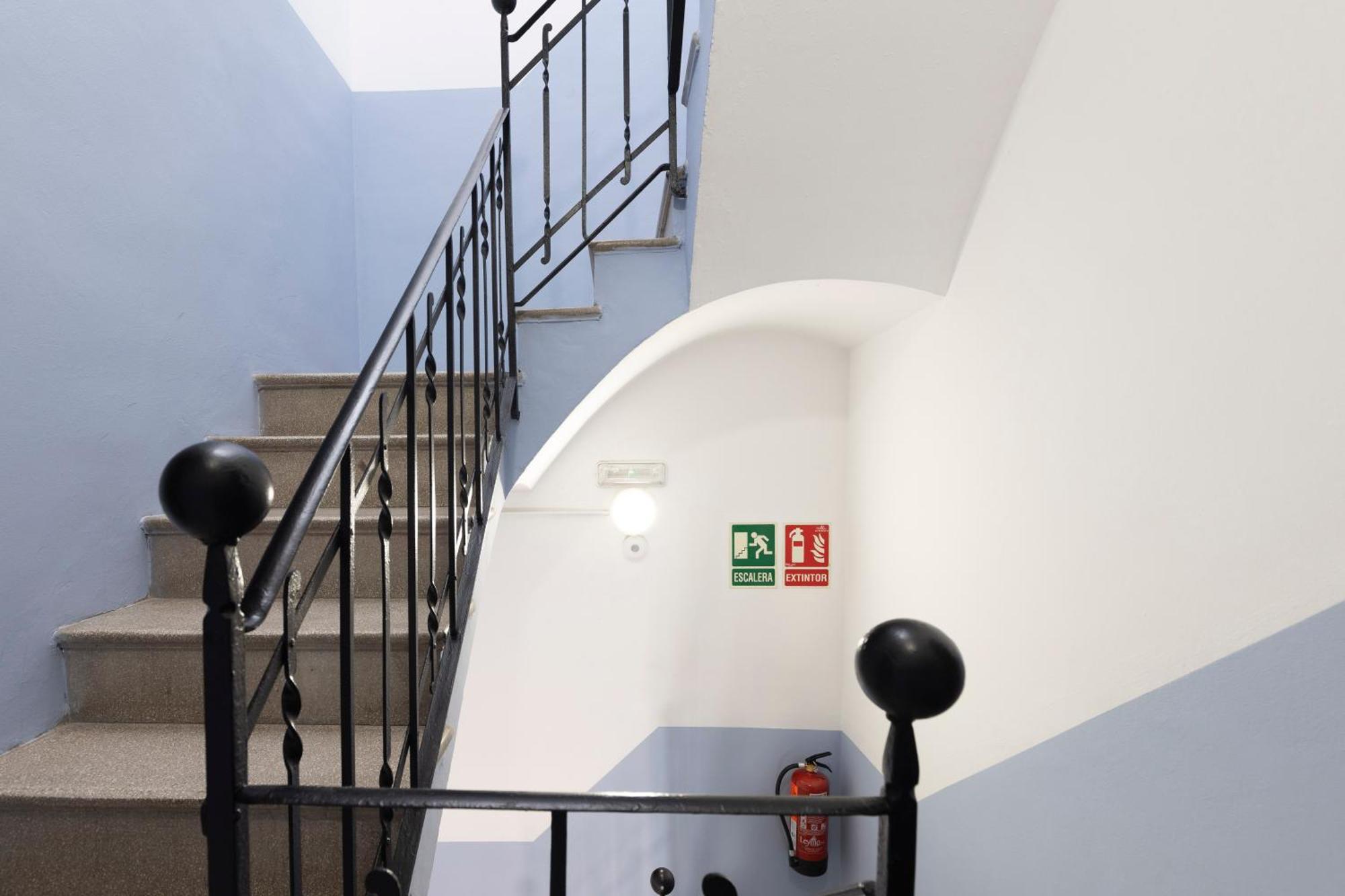 Cozy Apartment Valencia City Center! Bagian luar foto